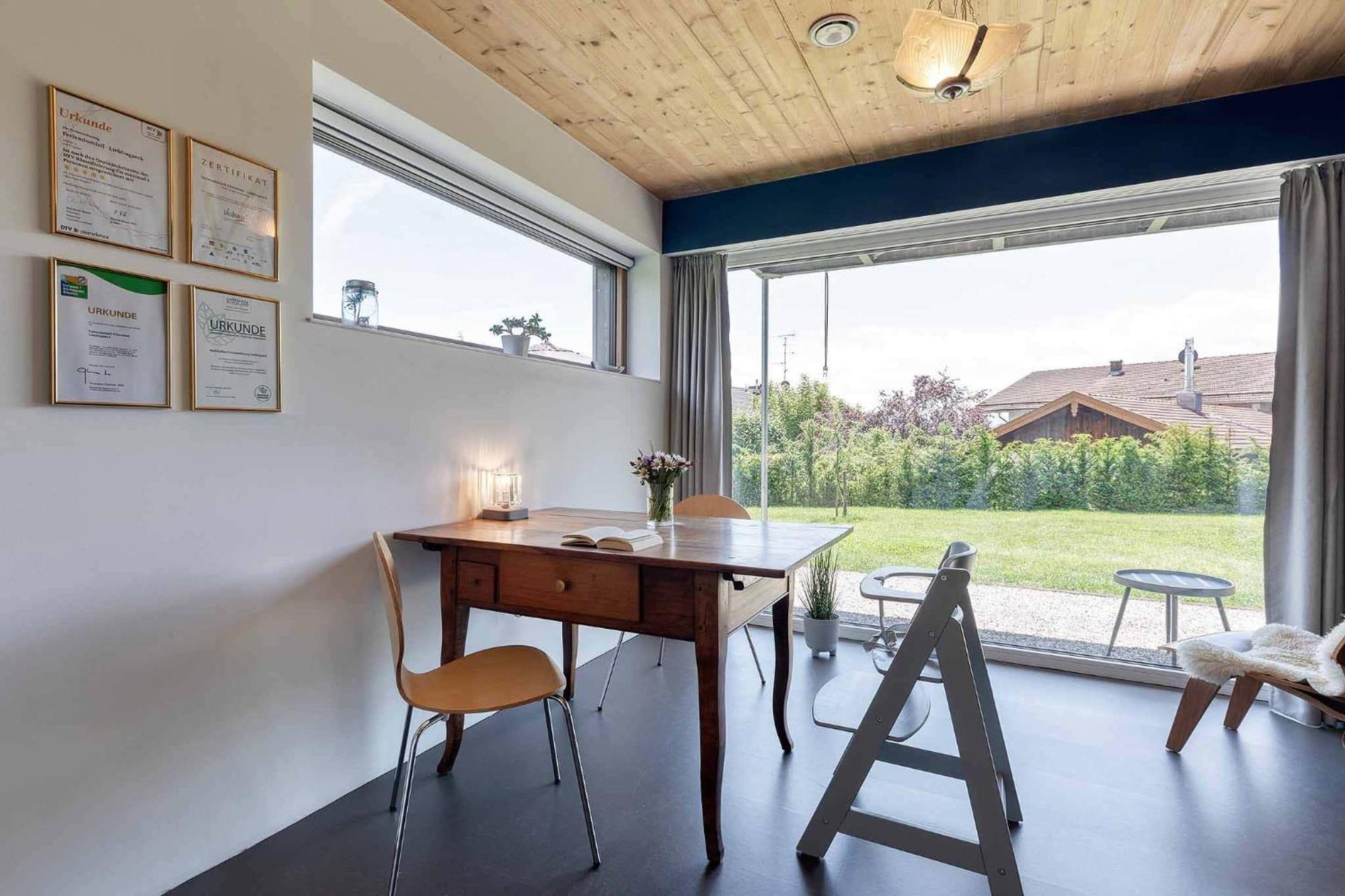 Lieblingseck Nachhaltige 5 Sterne Ferienwohnung Direkt Am Chiemsee غشتات أم كيمزي المظهر الخارجي الصورة