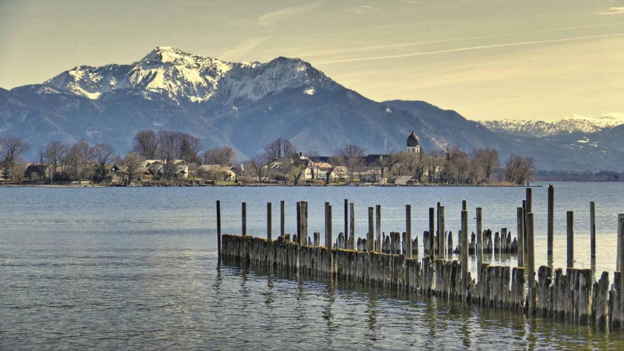 Lieblingseck Nachhaltige 5 Sterne Ferienwohnung Direkt Am Chiemsee غشتات أم كيمزي المظهر الخارجي الصورة